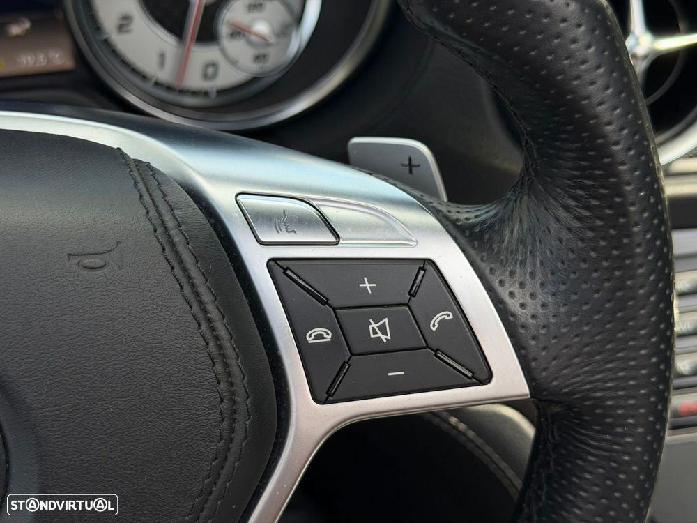 Mercedes-Benz SL 350 Standard - 57