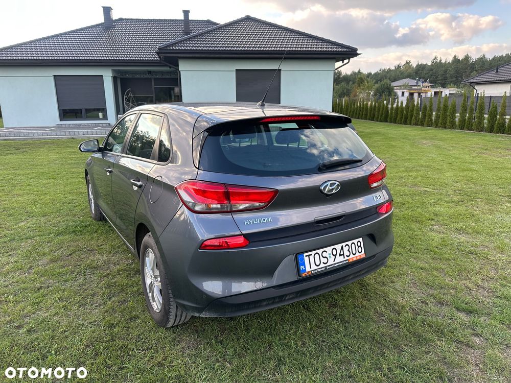 Hyundai i30 1.4 Classic + - 8