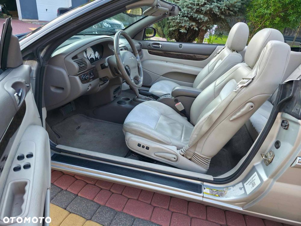 Chrysler Sebring - 9