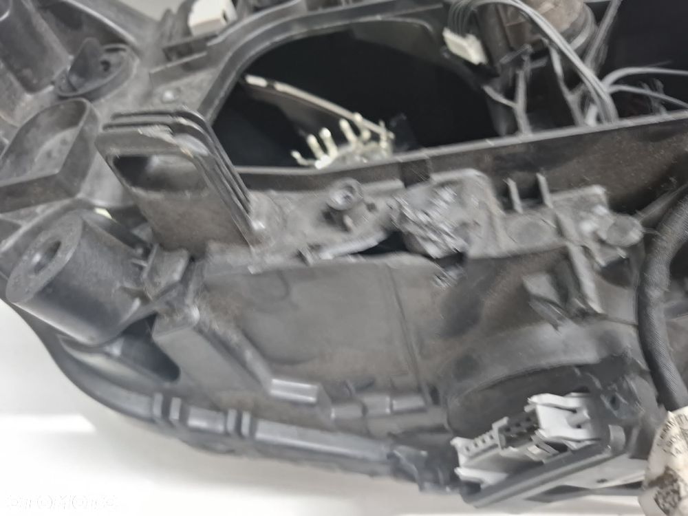 LAMPA LEWA PRZEDNIA PRZÓD VOLVO V60 S60 LIFT XENON 31698824 USZKODZONA - 8