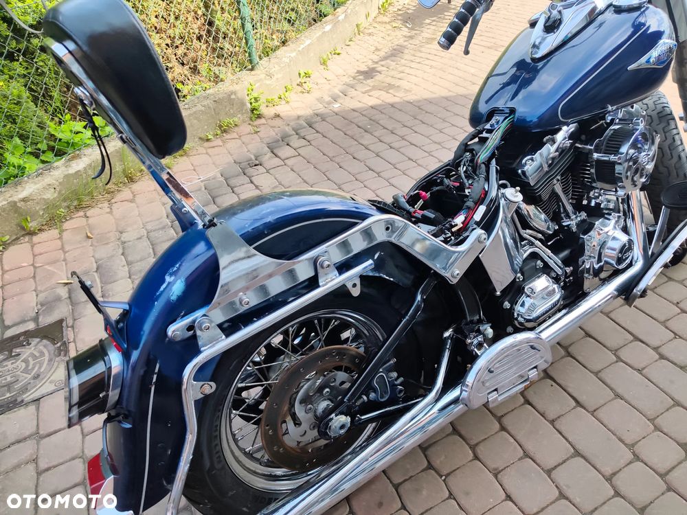 Harley-Davidson Softail Heritage Classic - 24