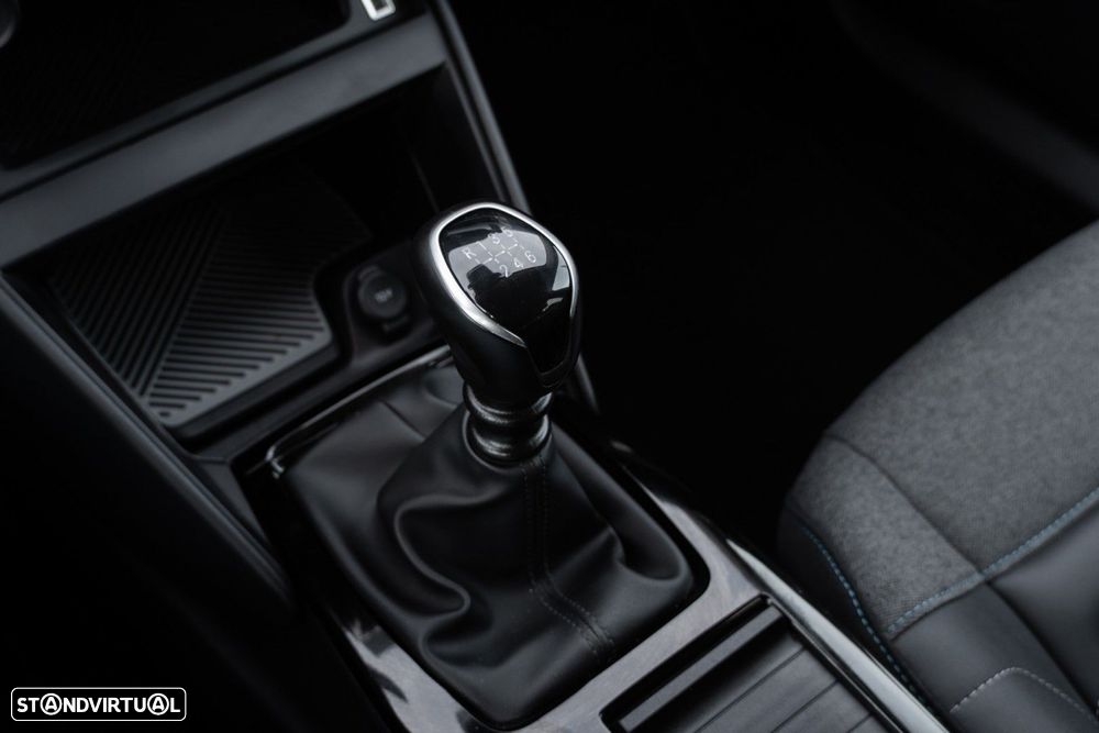 Citroën C4 1.2 PureTech Shine - 24