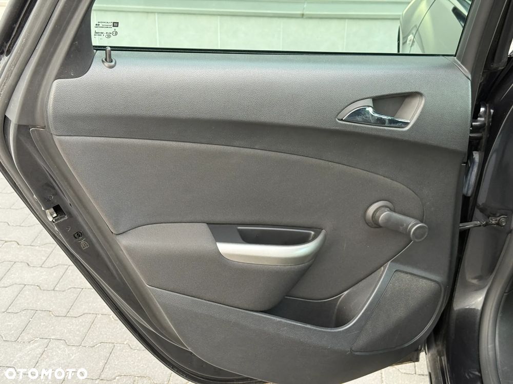 Opel Astra - 19