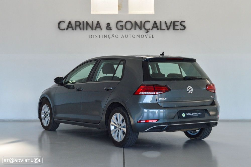 VW Golf 1.6 TDI Confortline - 17