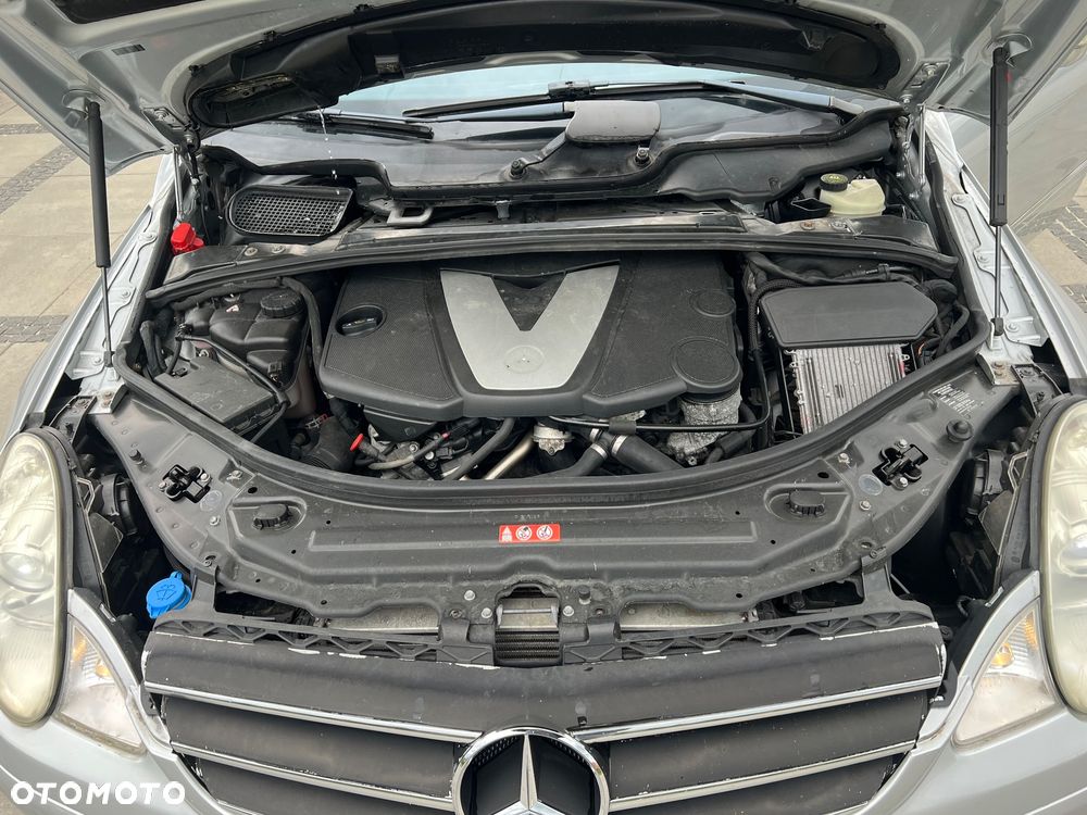 Mercedes-Benz Klasa R 320 CDI 4Matic 7G-TRONIC - 31