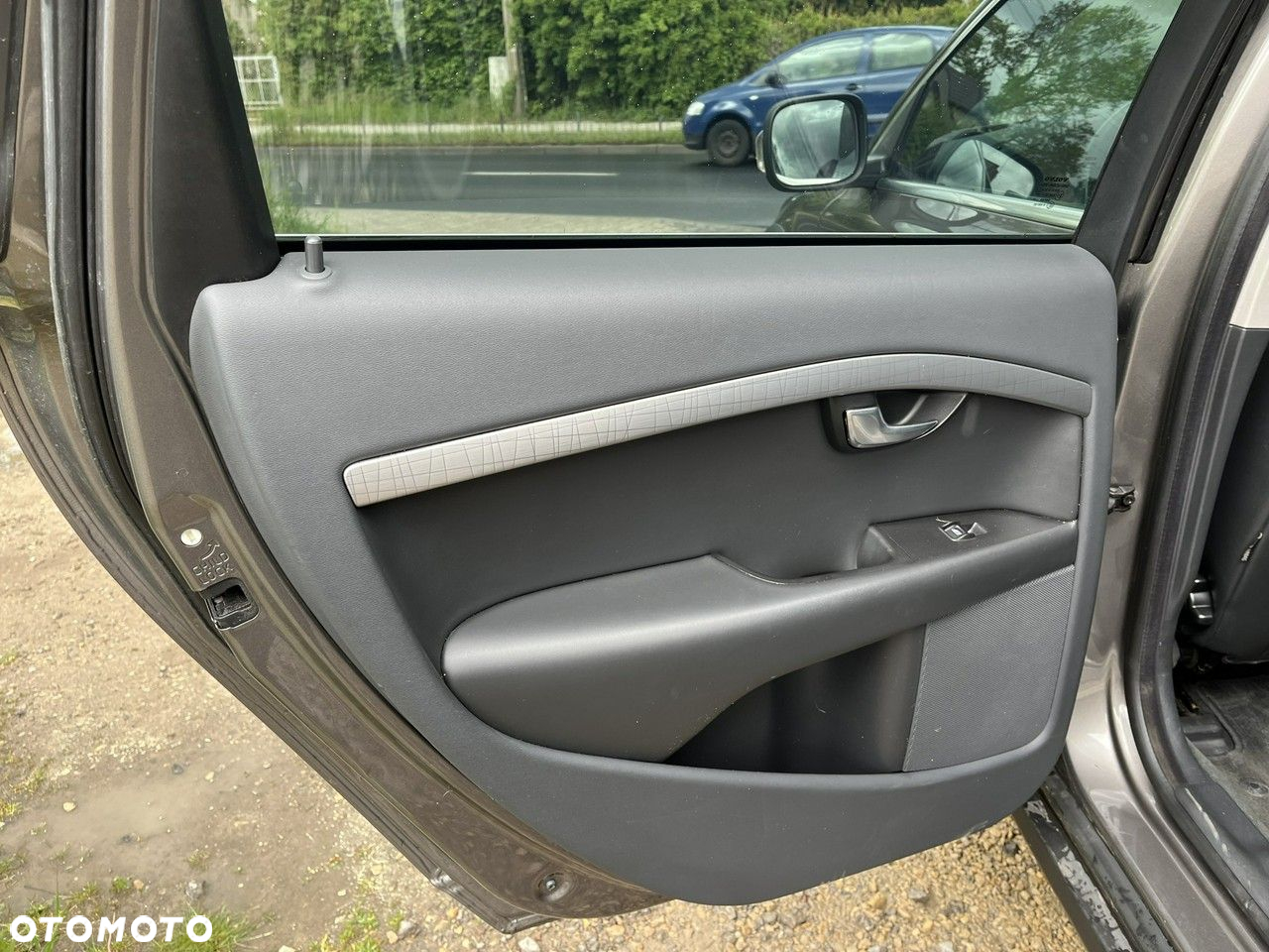 Volvo XC 70 - 23