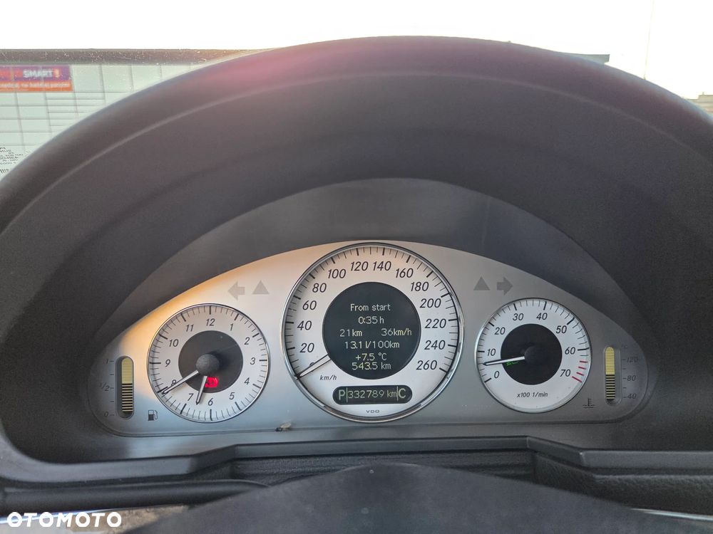 Mercedes-Benz Klasa E 350 T Avantgarde - 32