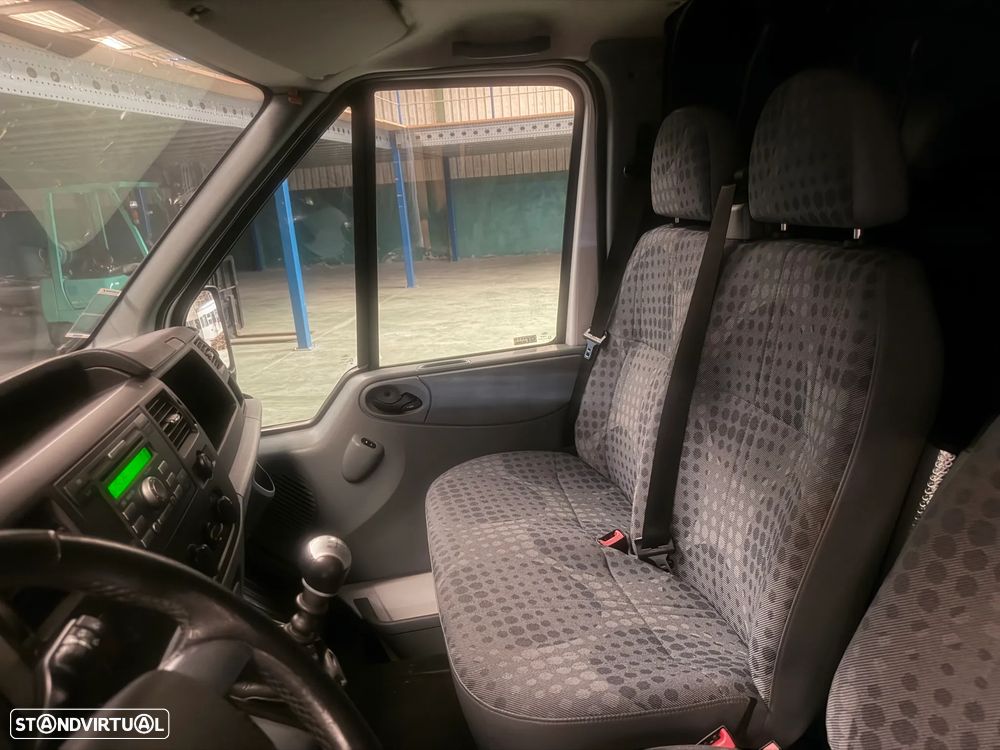 Ford TRANSIT 330L L4 2.2 140cv - 27