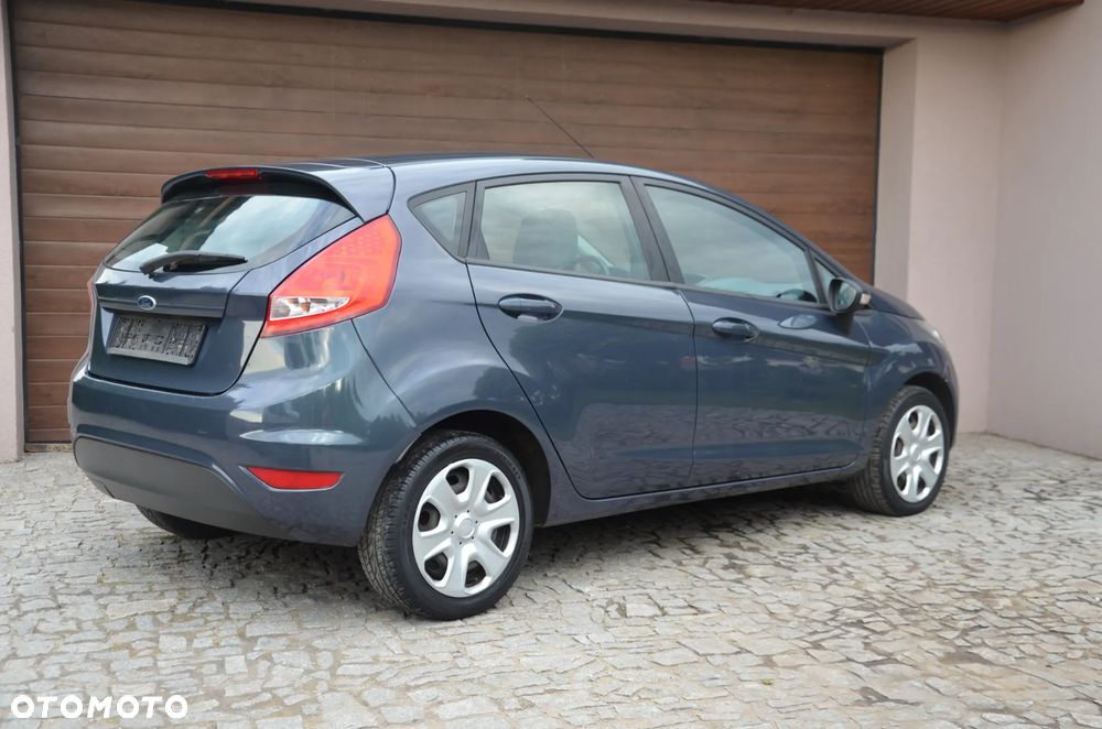 Ford Fiesta - 4