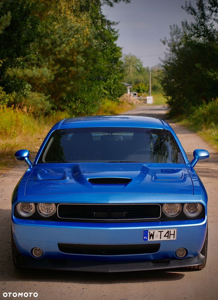 Dodge Challenger - 4