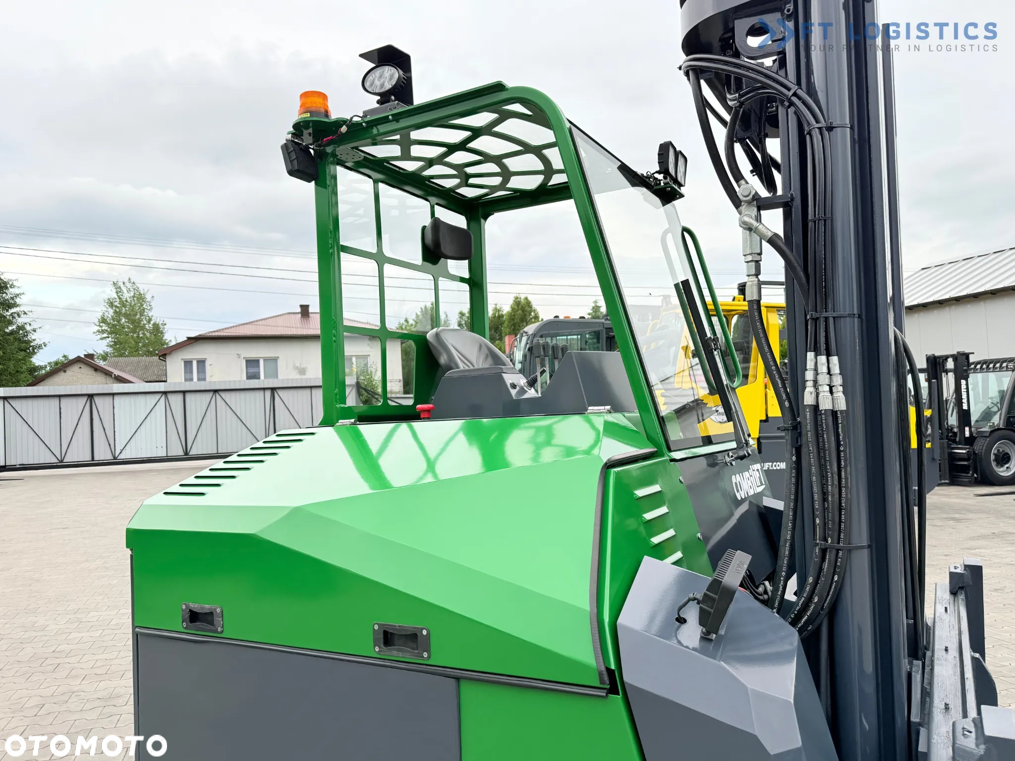 Combilift CBE4000 / TRIPLEX 5200MM / ELEKTRYCZNY / WOLNY SKOK / POZYCJONER / PRZESUW WIDEŁ / JAK NOWY - 5