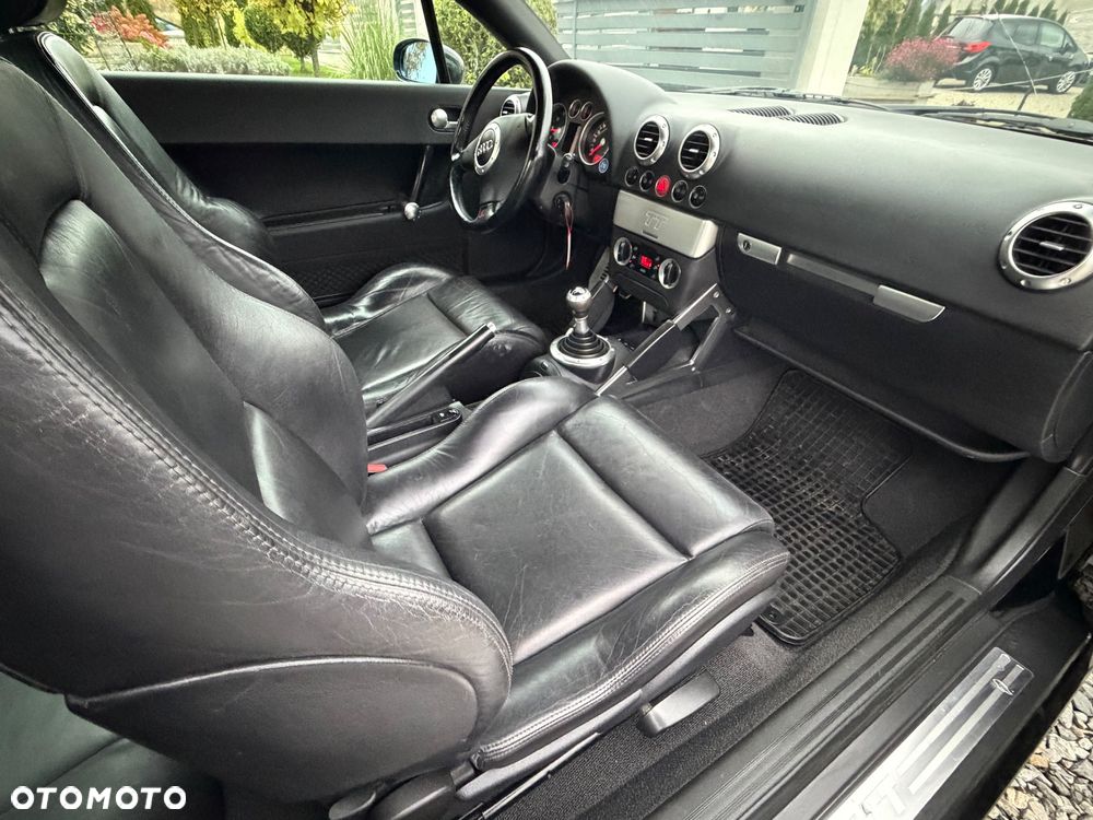 Audi TT Coupé - 13