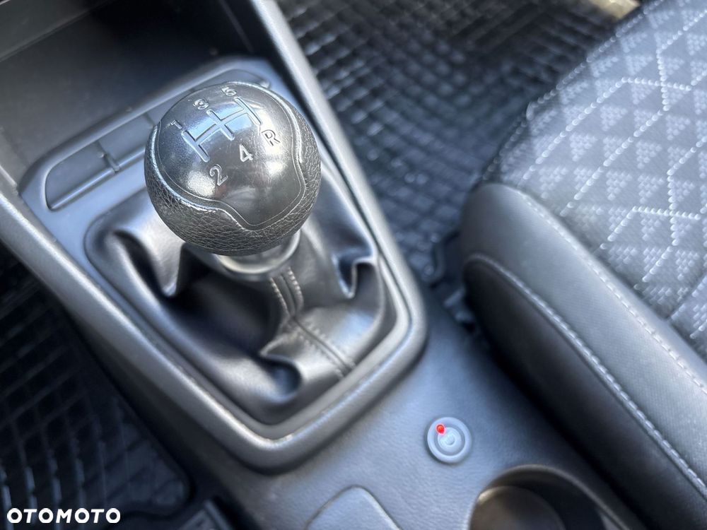 Kia Rio 1.2 M - 15