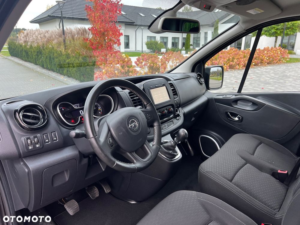 Opel Vivaro - 19