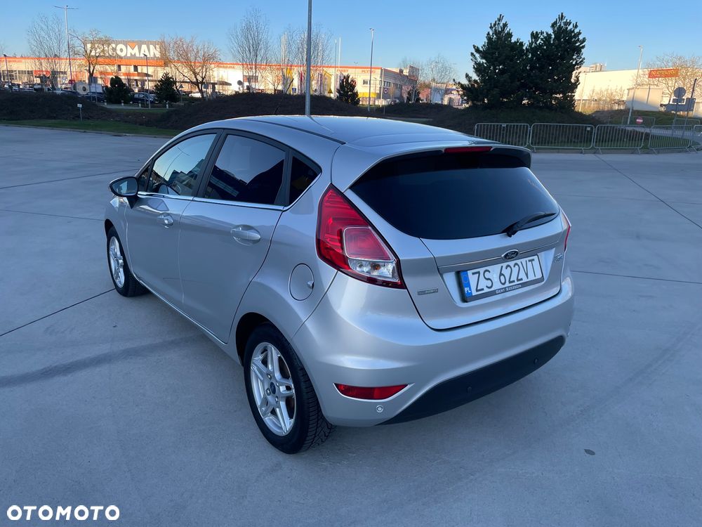 Ford Fiesta 1.0 EcoBoost Titanium - 4