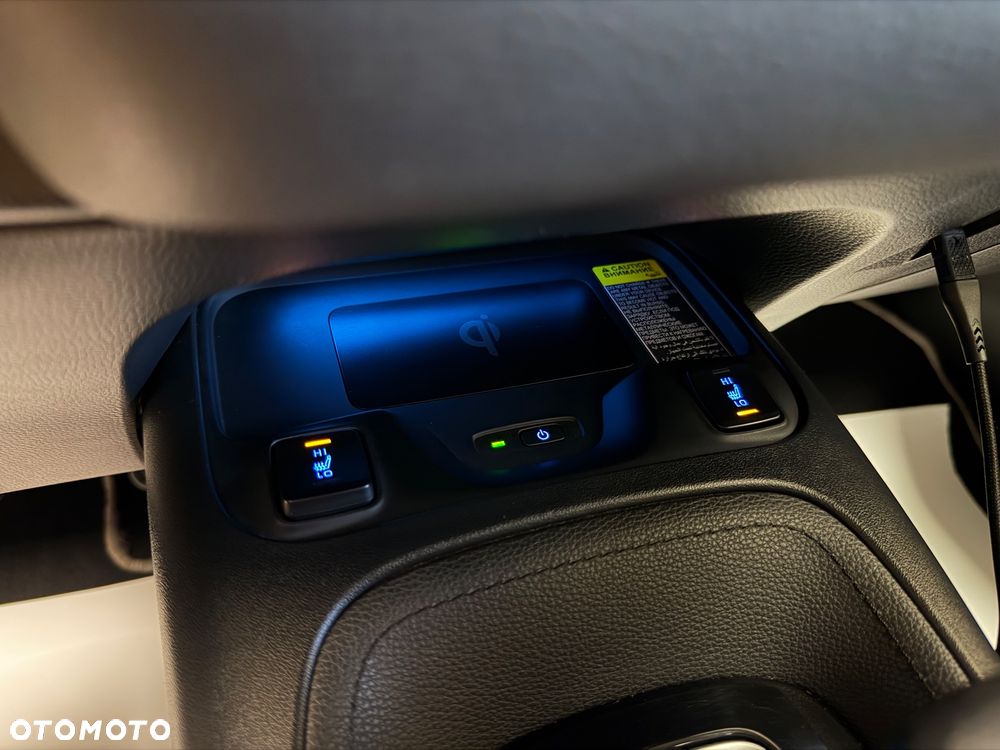 Toyota Corolla 1.8 Hybrid Executive - 20