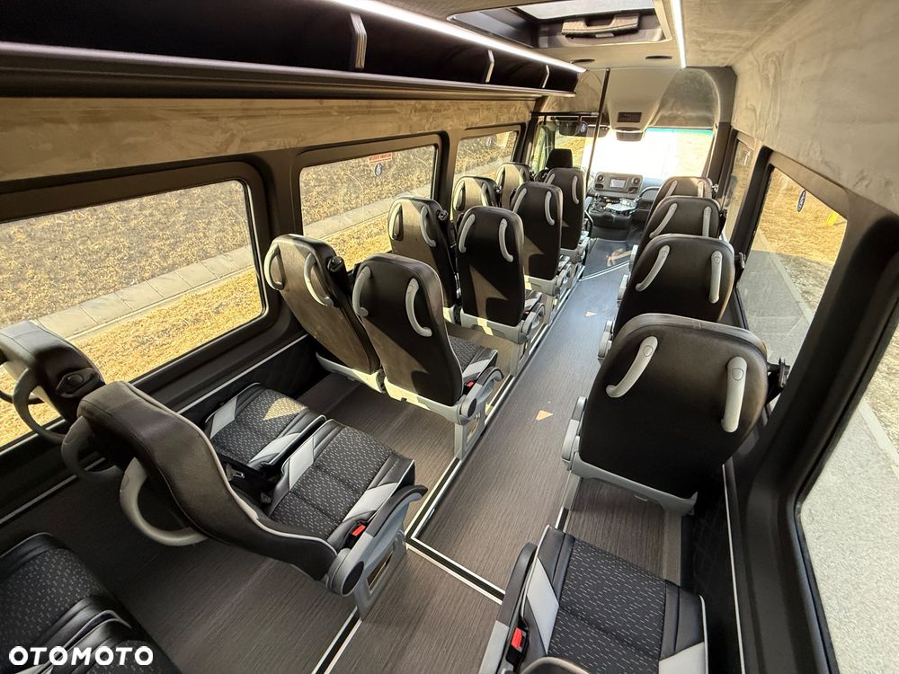 Mercedes-Benz Sprinter 517 - 29