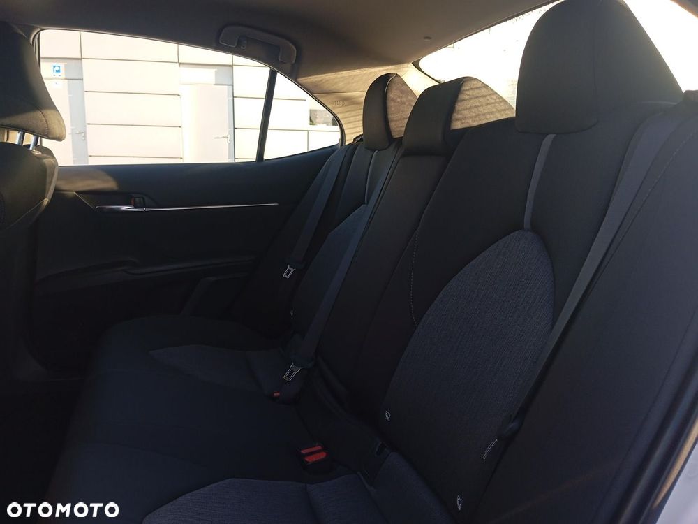 Toyota Camry 2.5 Hybrid Comfort CVT - 17