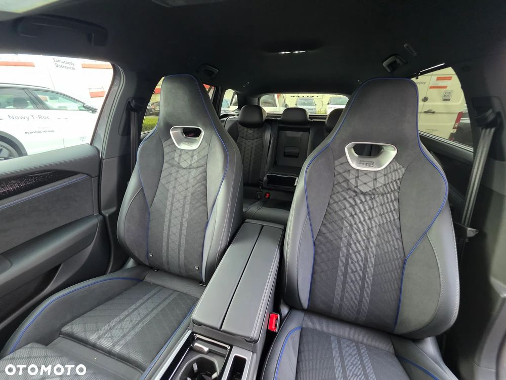 Volkswagen Passat - 21