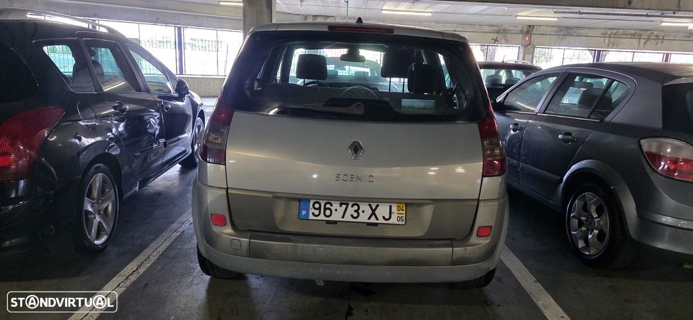 Renault Scénic 1.5 dCi Confort Dynamique - 4