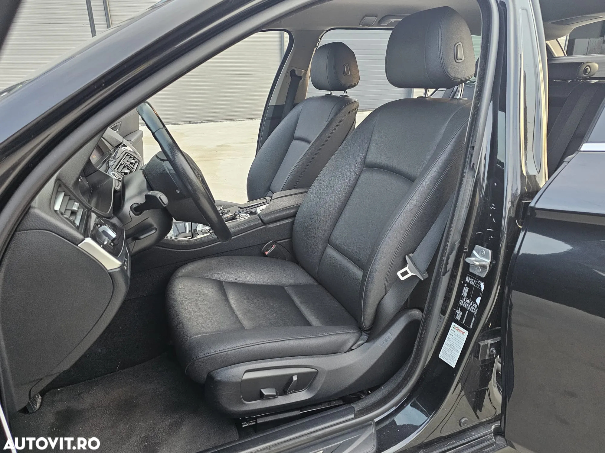 BMW Seria 5 520d Touring Aut. Luxury Line - 22