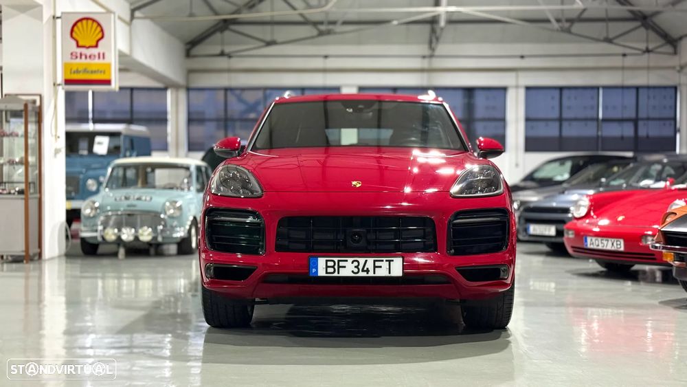 Porsche Cayenne E-Hybrid - 2