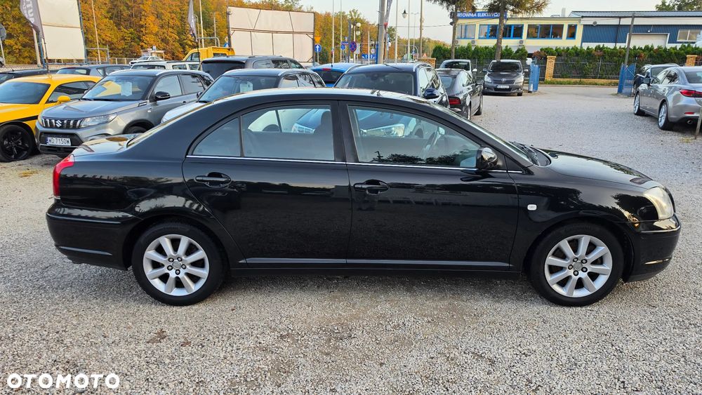 Toyota Avensis 2.0 VVT-i Sol - 5