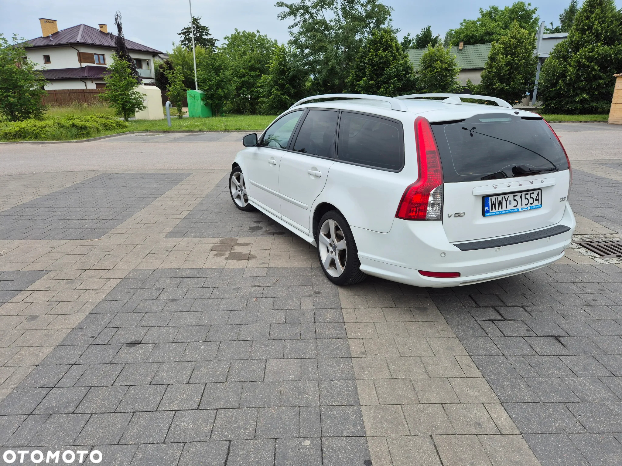 Volvo V50 D2 R-Design - 4