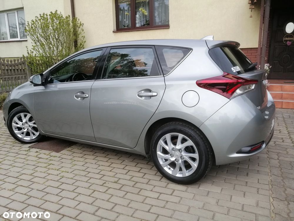 Toyota Auris 1.33 Dual-VVT-i Edition - 9