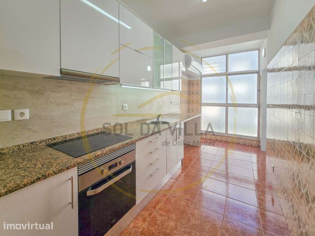 Apartamento T3 com 3 varandas - Laranjeiro, Almada - 1375€ - Grande imagem: 4/25