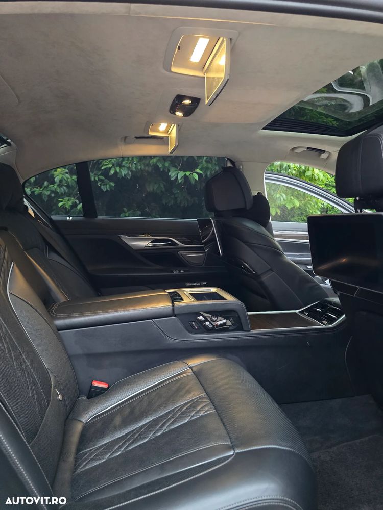 BMW Seria 7 730Ld - 24