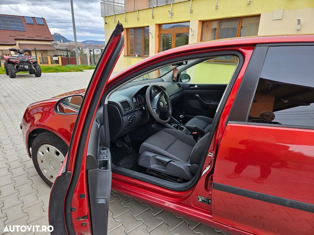 Volkswagen Golf 1.6 Comfortline - 15