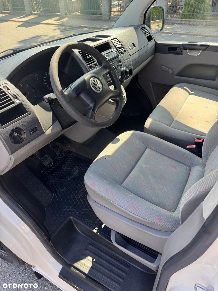 Volkswagen Transporter - 8