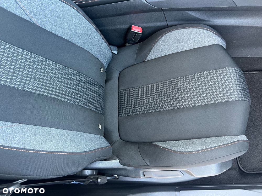 Peugeot 3008 1.6 BlueHDi Allure S&S EAT6 - 14
