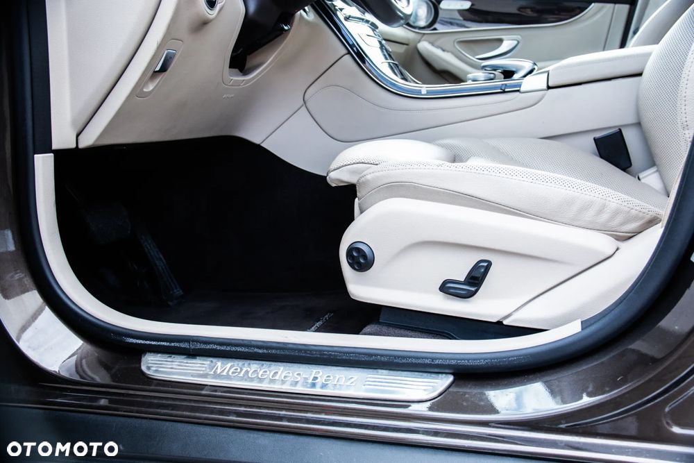 Mercedes-Benz GLC 220 d 4-Matic - 8