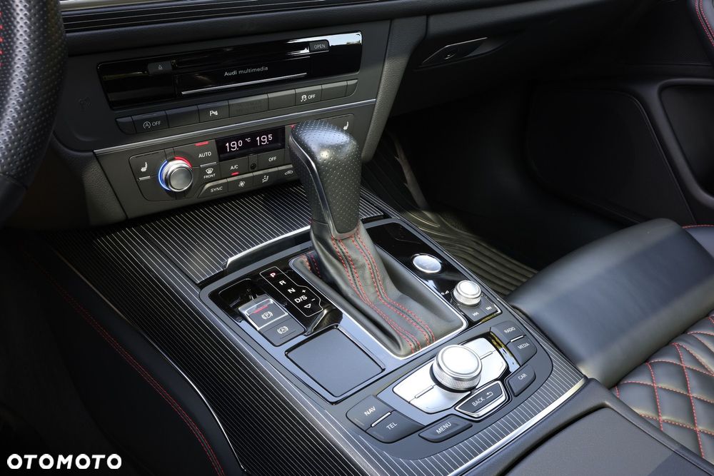 Audi A6 Avant - 4