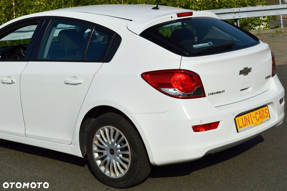 Chevrolet Cruze - 18