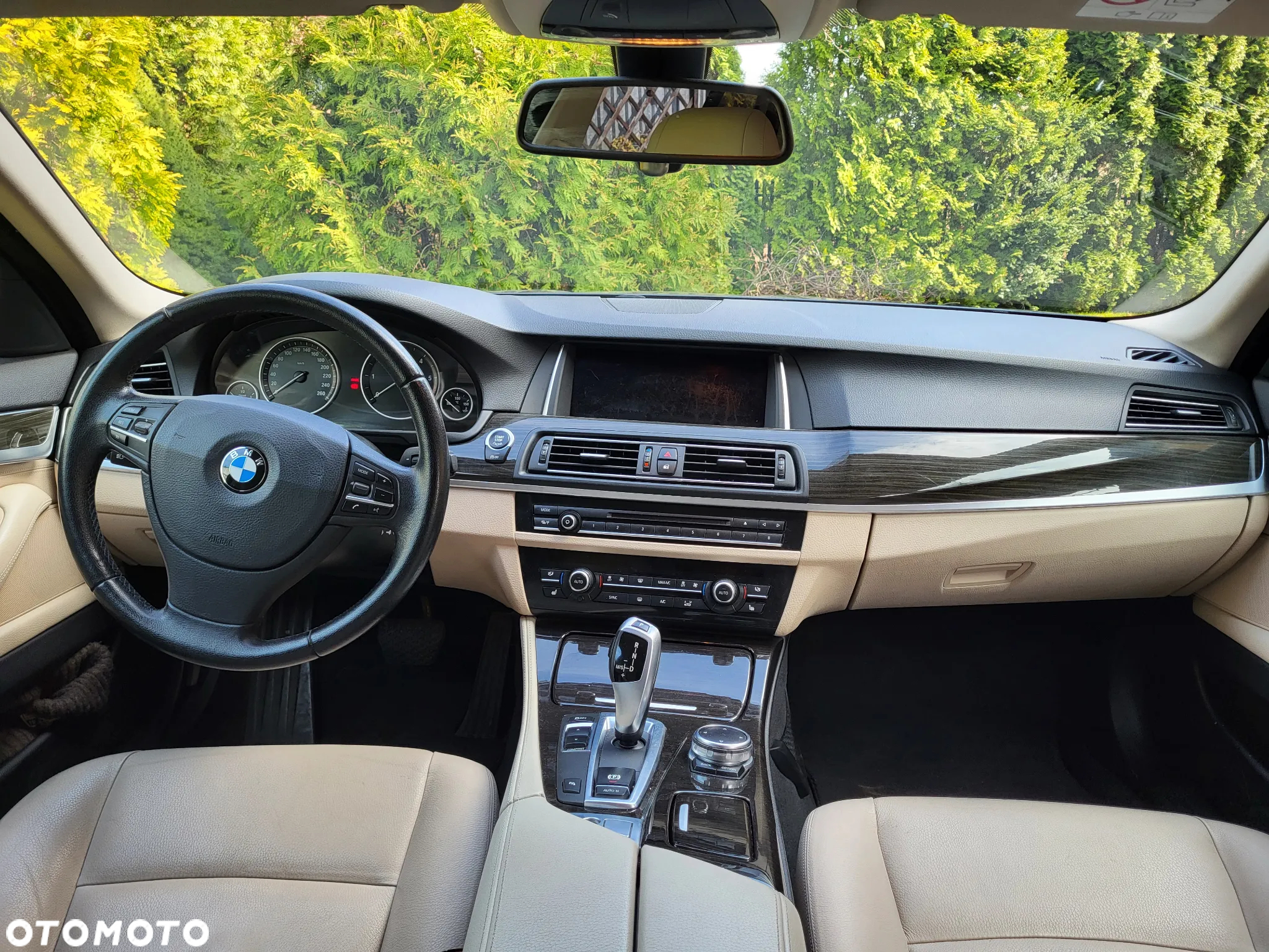 BMW Seria 5 518d Touring Luxury Line - 10