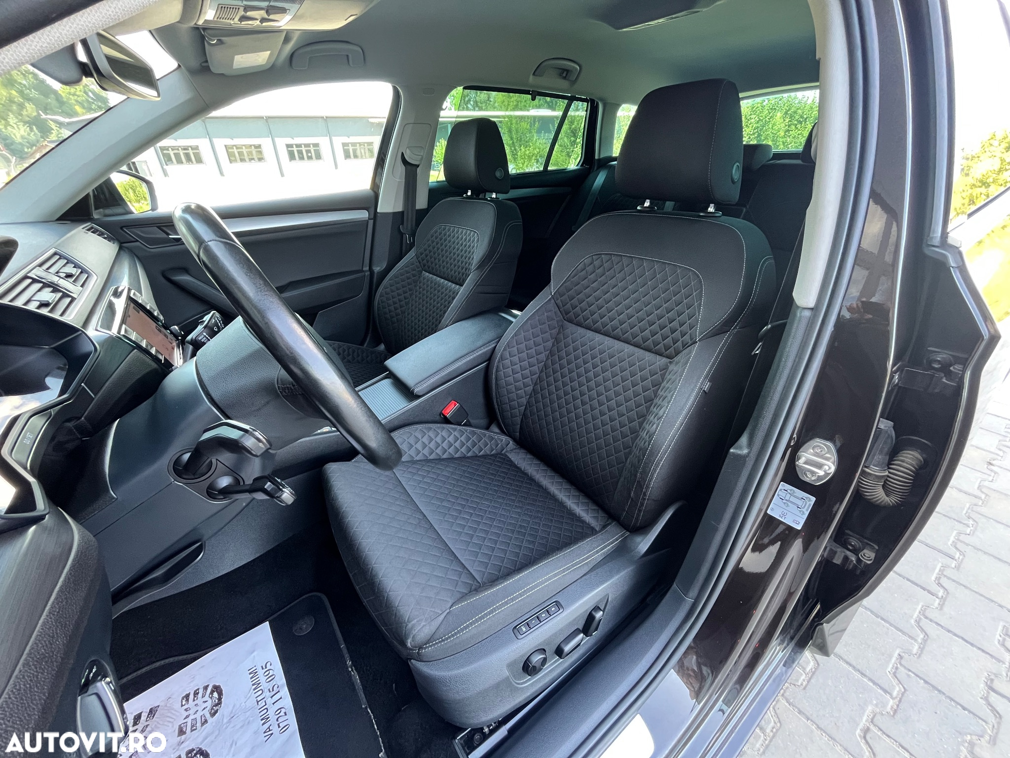 Skoda Superb Combi 1.6 TDI DSG Style - 6