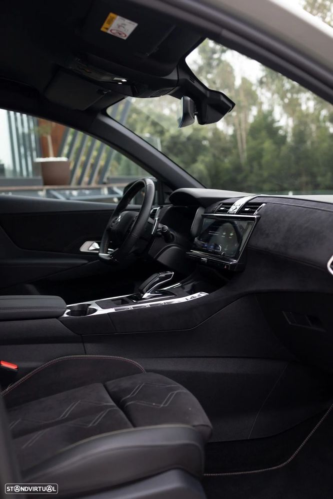 DS DS7 Crossback E-Tense Performance Line EAT8 - 23