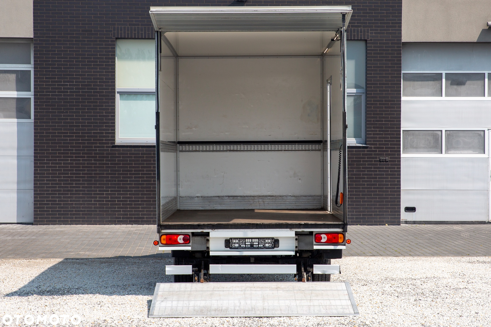 Renault Master 2.3 KONTENER + WINDA *Silnik 1-Turbo* - 7