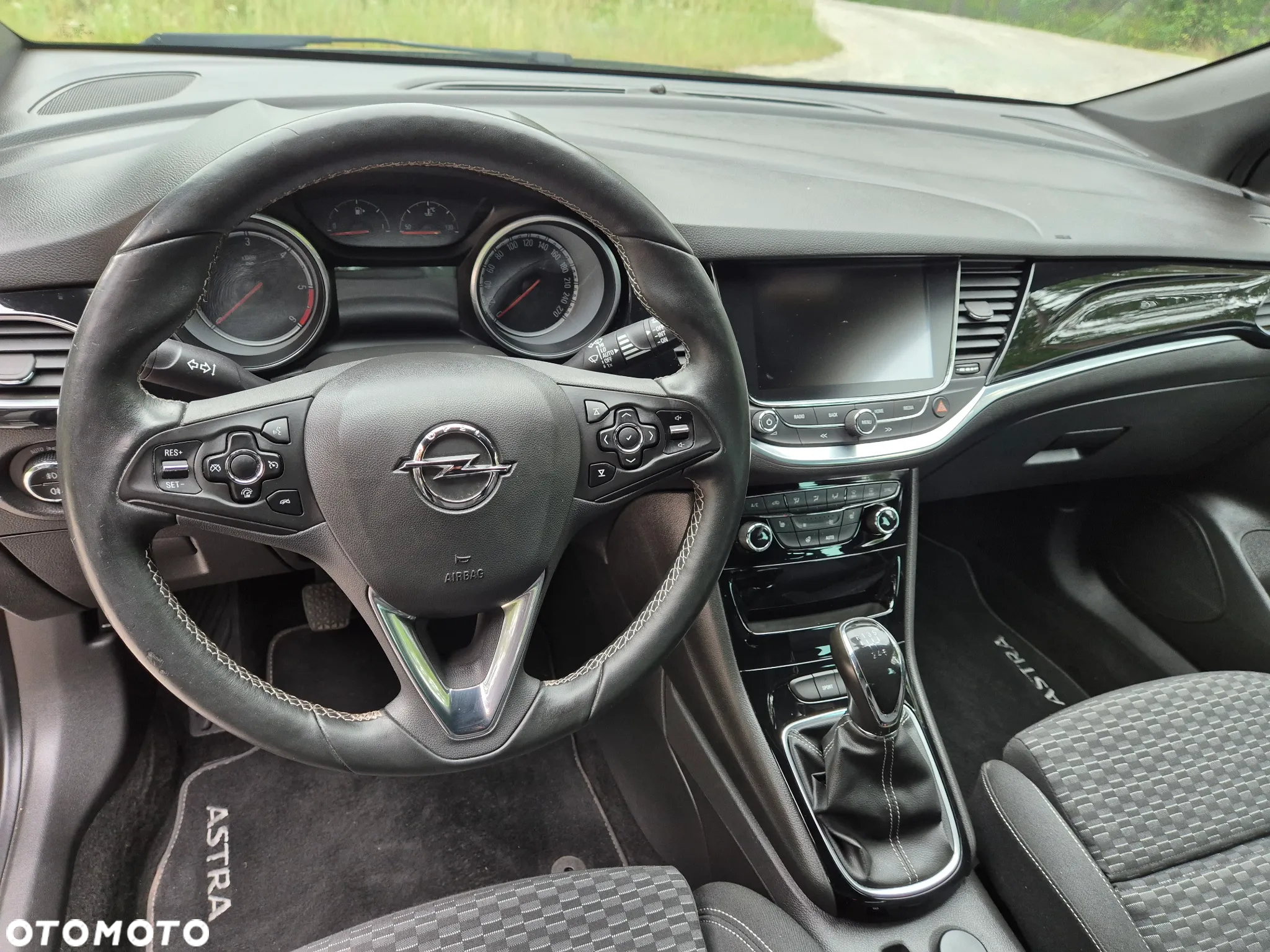 Opel Astra V 1.6 CDTI Essentia S&S - 12
