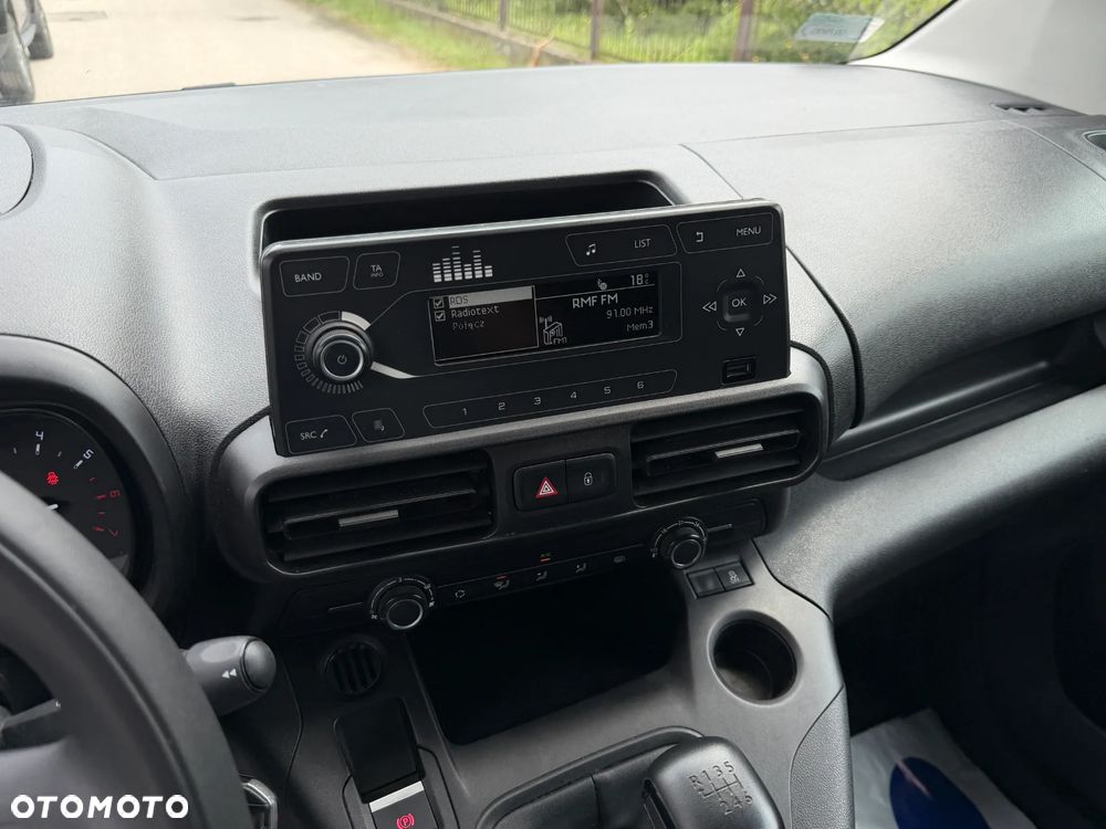 Citroën BERLINGO - 16