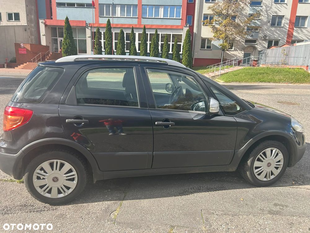 Fiat Sedici 1.6 16V 4x2 Emotion - 1