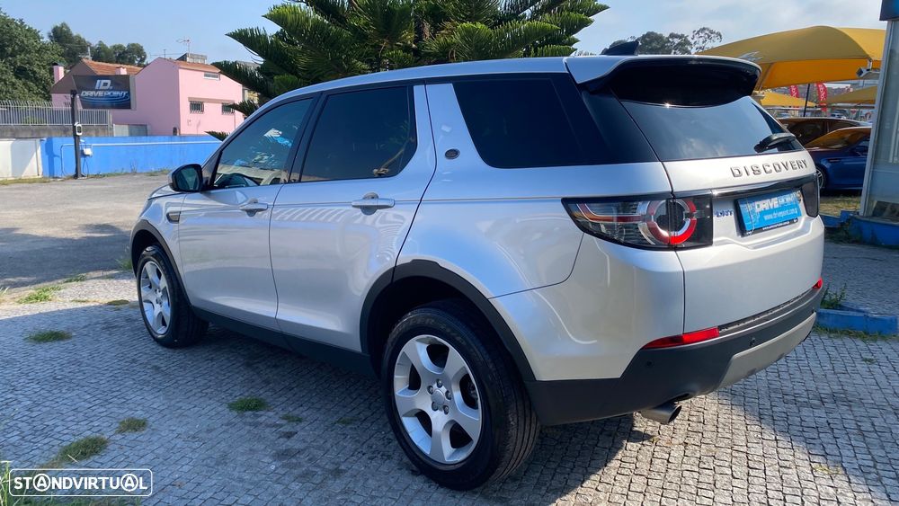 Land Rover Discovery Sport 2.0 TD4 SE - 12