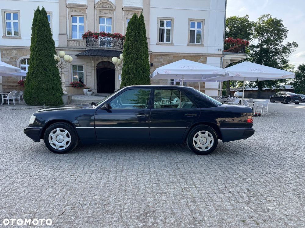 Mercedes-Benz Klasa E 220 - 13