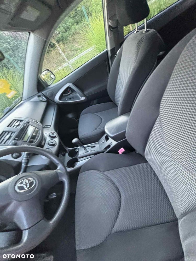 Toyota RAV4 2.4 VVT-i Sport - 10