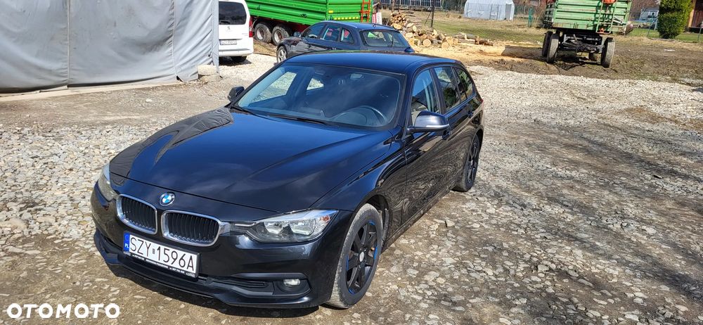BMW Seria 3 318i - 1