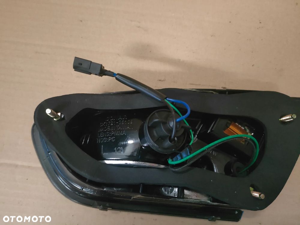 LEON II 2 05- Lampa Tylna w Klapę led lewy tył - 5