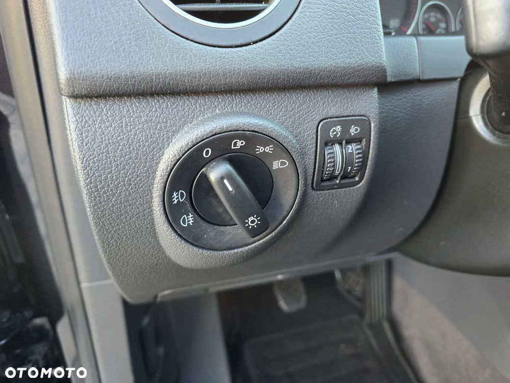 Volkswagen Golf Plus - 18